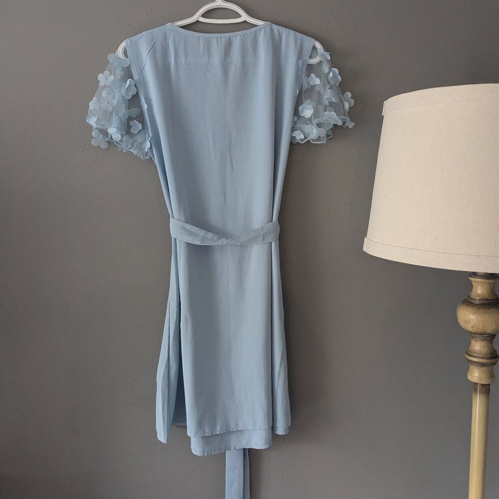 Dress - Picture 4 of 4